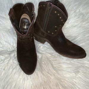 Vintage shoe company boots 8.5